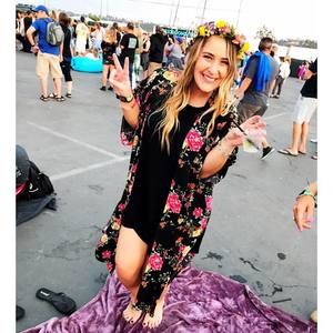 Meet your Posher, Natalie